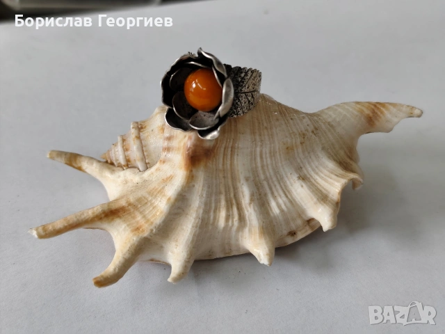 Стар сребърен пръстен цвете