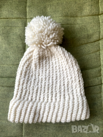 Дамска зимна шапка 100% вълна, снимка 2 - Шапки - 52942454