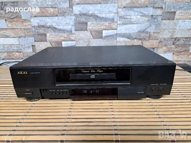 Akai - CD-V12 