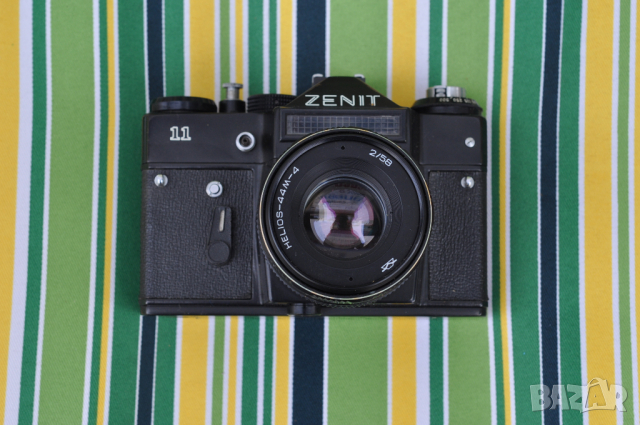 Фотоапарат Zenit 11 с обектив Helios-44M-4, снимка 1 - Фотоапарати - 45045722