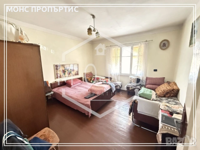 Двуетажна къща с просторен двор и гараж в с. Добромирка, обл. Габрово., снимка 9 - Къщи - 53857288