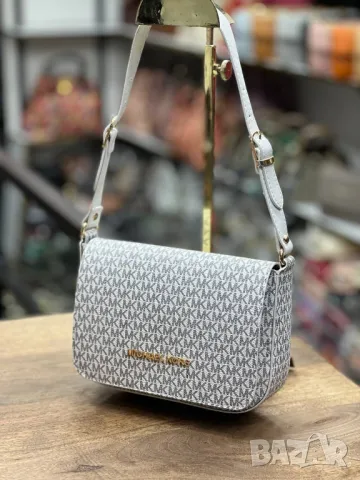 чанти michael kors , снимка 8 - Чанти - 49149048