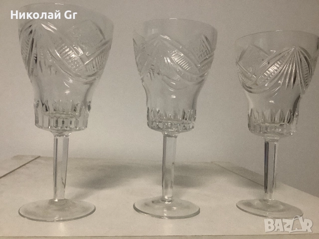 Чаши за вино кристал произведено  в Чехословакия  1970 години височина 16 см цена за 3 броя