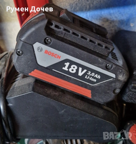 батерия и зарядно BOSCH 18V, снимка 2 - Други инструменти - 53213856