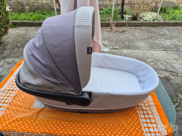 Кош за новородено-CHICCO.