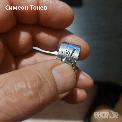 Дамски пръстен с цветя 