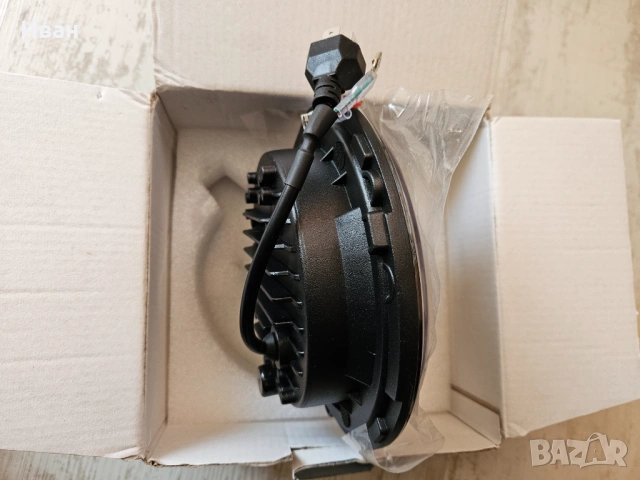 LED пълнител за фар 7 инча с вградени мигачи, снимка 4 - Аксесоари и консумативи - 53834633