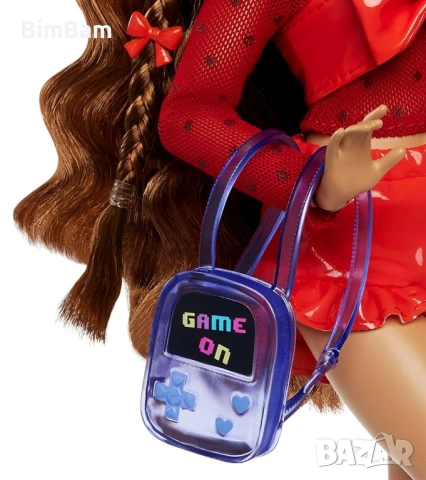 Кукла Barbie Dream Besties - Teresa с 10 аксесоара за видео игри, снимка 6 - Кукли - 53275816