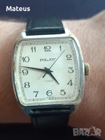 Полет механичен часовник, снимка 6 - Антикварни и старинни предмети - 53403567