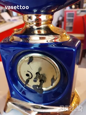 Порцеланови часовници, снимка 4 - Антикварни и старинни предмети - 49697671