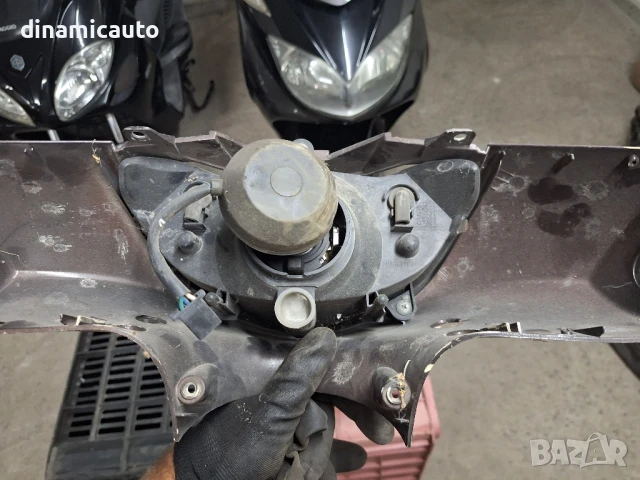 Вътрешна с жабка, фар, предна решетка, странични панели за Honda Sh 150i 2007г., снимка 11 - Части - 50448262