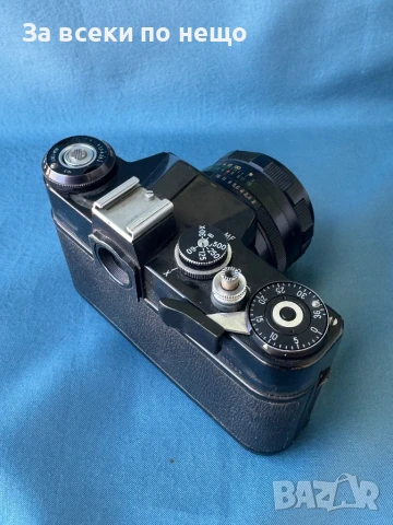 Фотоапарат Zenit EM , снимка 4 - Фотоапарати - 50878949