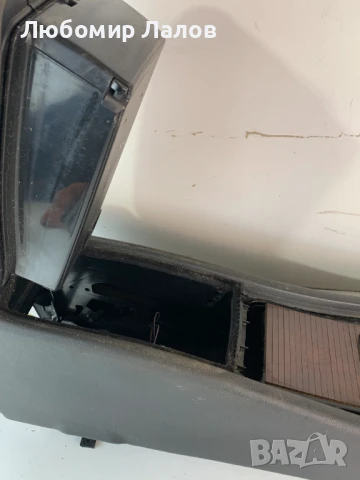 Подлакътник Mercedes-Benz C-class W203 (00-04)г. , снимка 7 - Части - 50682394