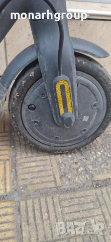 Електрическа тротинетка Xiaomi Mi 3 /със  зарядно/, снимка 12 - Велосипеди - 51099881