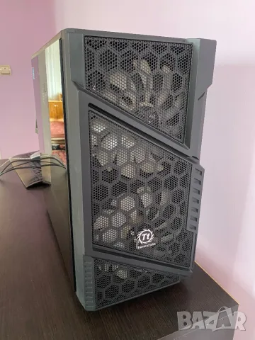 Кутия за компютър Thermaltake commander C31 TG ARGB Editon , снимка 3 - Захранвания и кутии - 49460160