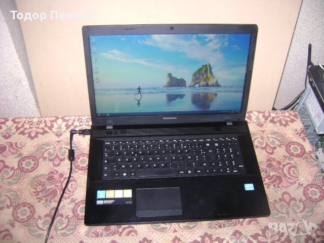 Lenovo G700 - 17 инча, Core i3, 8 GB RAM, 1 TB HDD, снимка 2 - Лаптопи за дома - 52755213