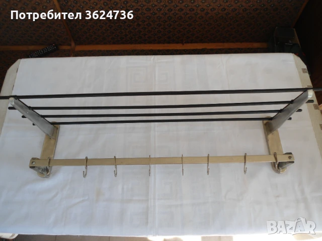 Закачалка за антре