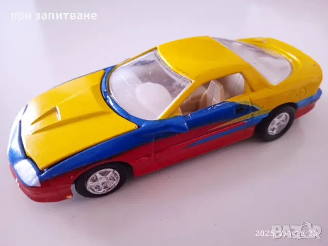 Метална количка  96 Chevy Camaro, Racing champions 1996, 1/64, снимка 2 - Колекции - 48919844