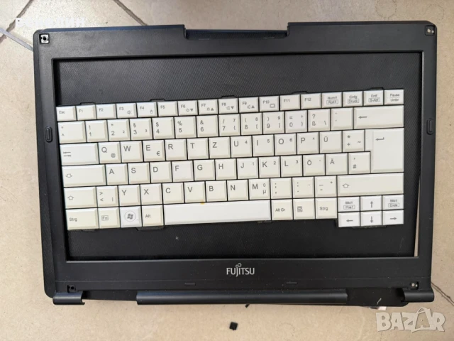 Лаптоп fujitsu S751 на части може и цял , снимка 3 - Части за лаптопи - 50939785