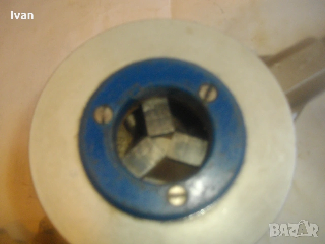 Чехословашка винторезка JOPAL 1 до 1" резби тръби като нова старо качество с ножове 1" винтонарезка, снимка 16 - Други инструменти - 53306145
