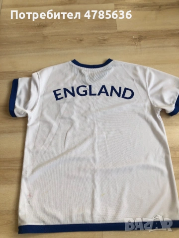 Футболна тениска на Англия( England) М размер , снимка 2 - Тениски - 54146776