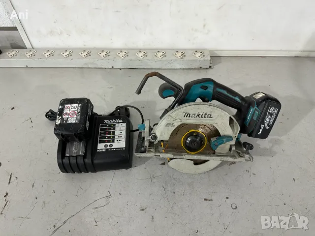 Ръчен циркуляр - Makita 18 V li ion BL , снимка 1 - Циркуляри - 45818798