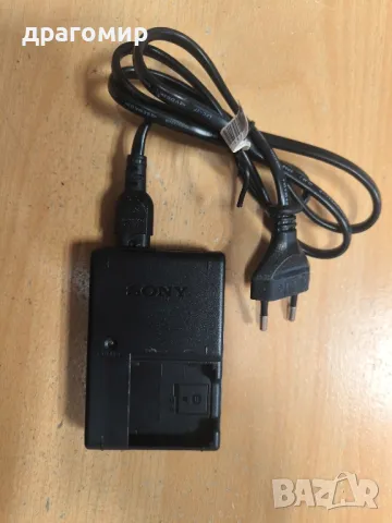 щ Sony BC-CSGB BATTERY CHARGER , снимка 1 - Батерии, зарядни - 49006775