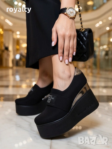 Обувки на платформа - черен неопрен