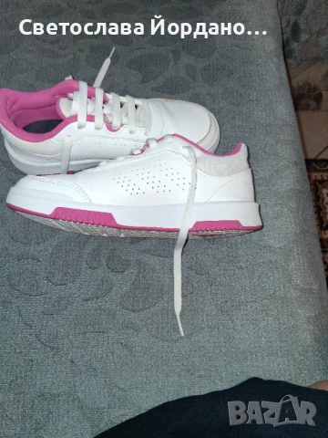 Бели маратонки Адидас, снимка 4 - Маратонки - 51083949