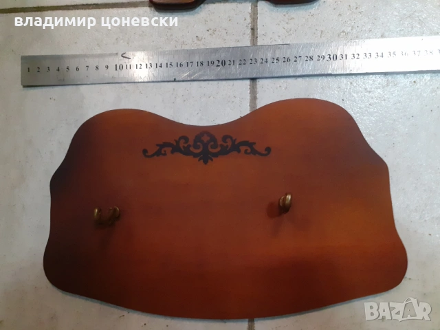 Дървена стойка за стена за пищов,нож,кортик,кама,щик,пистолет и др., снимка 4 - Декорация за дома - 53486701