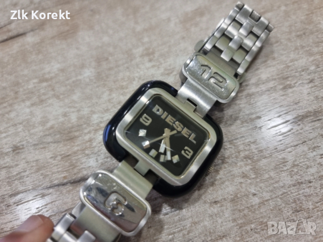 Дамски часовник Diesel 30 мм., снимка 3 - Дамски - 53417002