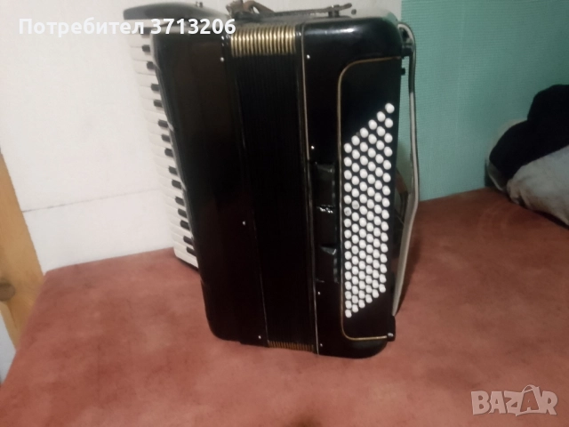 Акоордеон Делиция 96.баса ПРОДАДЕН, снимка 3 - Китари - 52354346