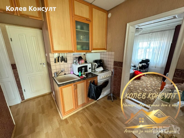 Едноетажна къща в село Войводово, област Хасково , снимка 9 - Къщи - 54189676