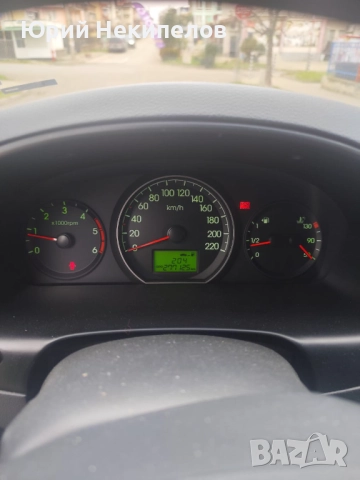 Продавам микробус в добро състояние, интересувам се от замяна за лек автомобил., снимка 8 - Автомобили и джипове - 52297326