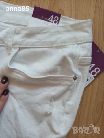 НОВИ Бели къси дънкови панталонки, снимка 2 - Къси панталони и бермуди - 45129030
