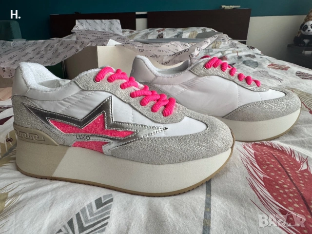 Liu jo, снимка 5 - Дамски ежедневни обувки - 53664189