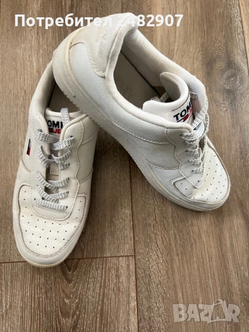 Дамски маратонки TOMMY JEANS, снимка 2 - Маратонки - 53473939