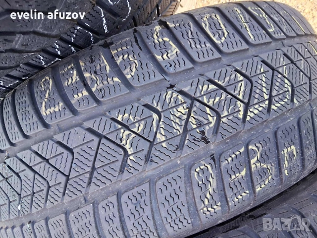 2бр. Pirelli зимни гуми 235 50 19, снимка 2 - Гуми и джанти - 52507535