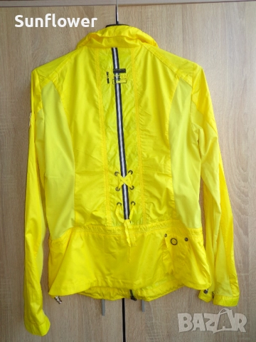Дамско Sportalm ярко жълто леко вело яке с цип, размер 38 - M, снимка 7 - Якета - 51870838