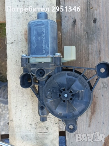 Моторче прозорец стъклоподемник Audi S5 A5 F5 8W0959802