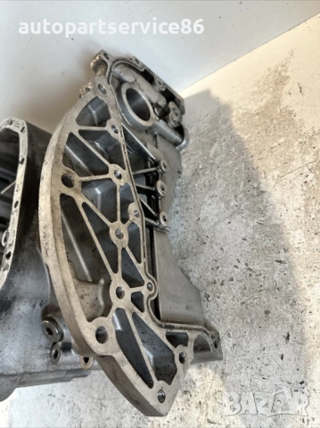 Картер/маслена вана горна за Volkswagen Touareg 3.0 Tdi Тип двигател CAS (2009) 059103603Ap, снимка 2 - Части - 54165329