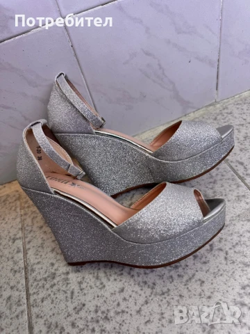 Официални обувки на платформа, снимка 2 - Дамски елегантни обувки - 50877357