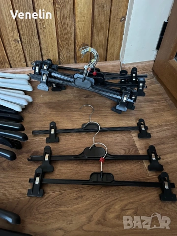 Закачалки за дрехи, снимка 2 - Закачалки - 53562281