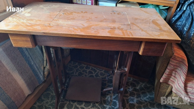 Подарявам два шкафа и една шевна машина!, снимка 4 - Шкафове - 53757121