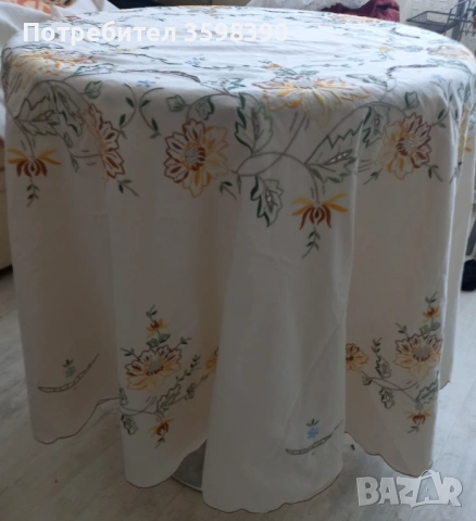 Памучна покривка с бродерия елипса ф170×180 см. , 8 салфетки , снимка 2 - Покривки за маси - 53848542
