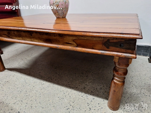 Маса за всекидневна орех и ковано желязо 