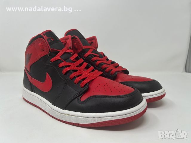 Маратонки NIKE AIR JORDAN 1 MID Найк, снимка 1 - Маратонки - 46463728