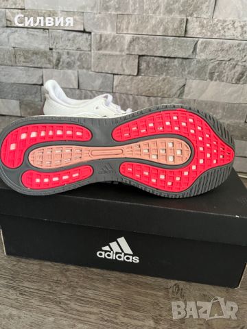 Нови , оригинални маратонки Adidas, снимка 3 - Маратонки - 46590252