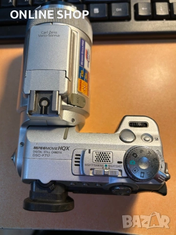 Фотоапарат Sony DSC - F717  за части