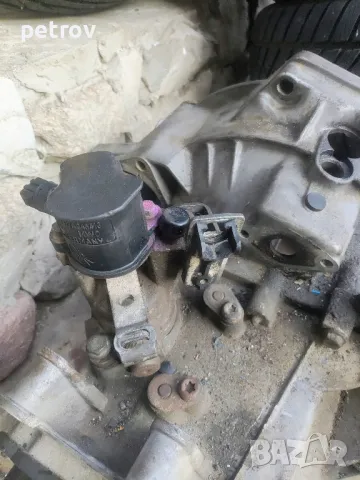 Скоростна кутия VW PASSAT B3 1.8i 90 hp , снимка 5 - Части - 48629869
